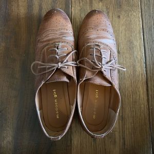 Brown Oxford Style Shoes